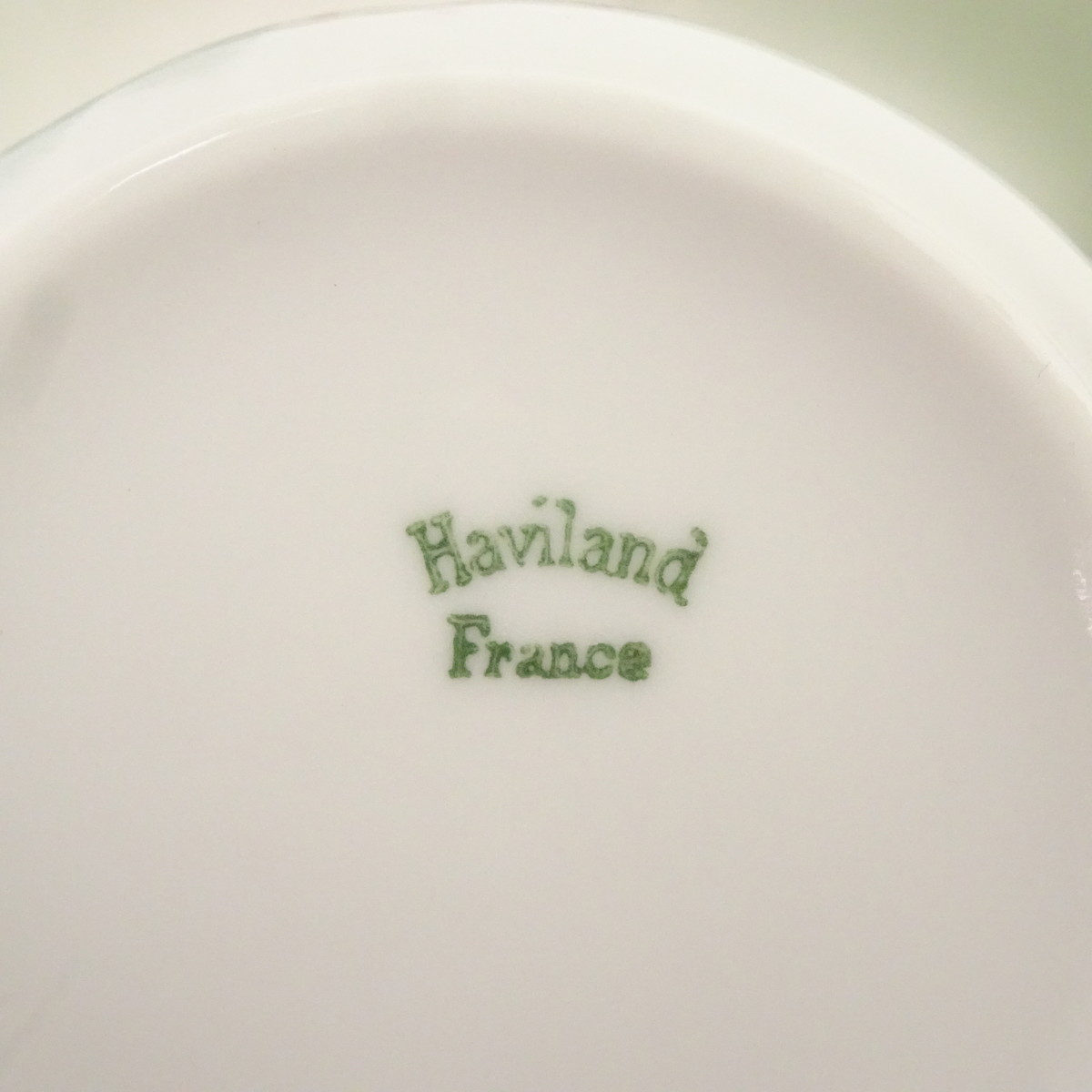 アビランド ティーカップ＆ソーサー 薔薇柄