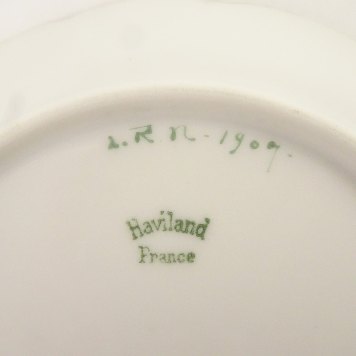 アビランド ティーカップ＆ソーサー 薔薇柄