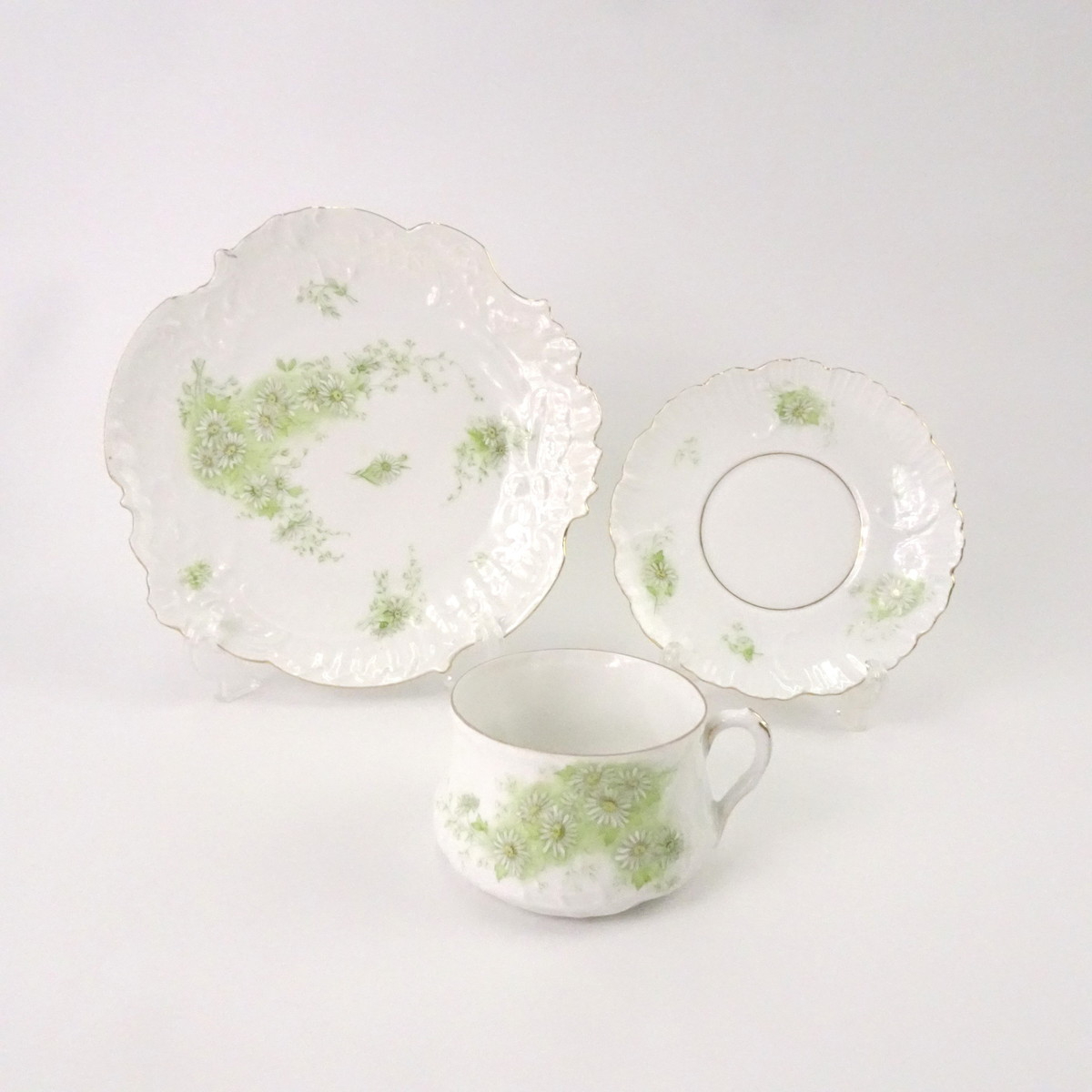 アンティーク マーガレット ティーカップ トリオ